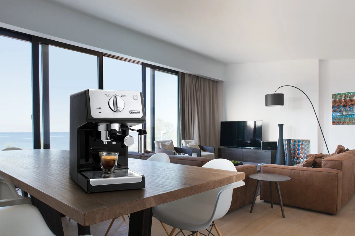 De'Longhi 15 Bar Espresso and Cappuccino Machine with Advanced Cappuccino System