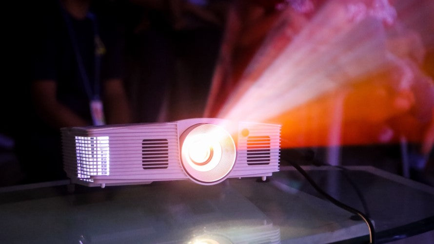 Projectors & Screens